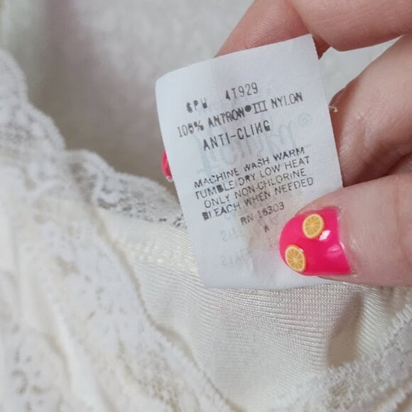 FIGURFIT‎ VINTAGE nylon slip cami top lace trim in cream size 46 - Picture 7 of 9